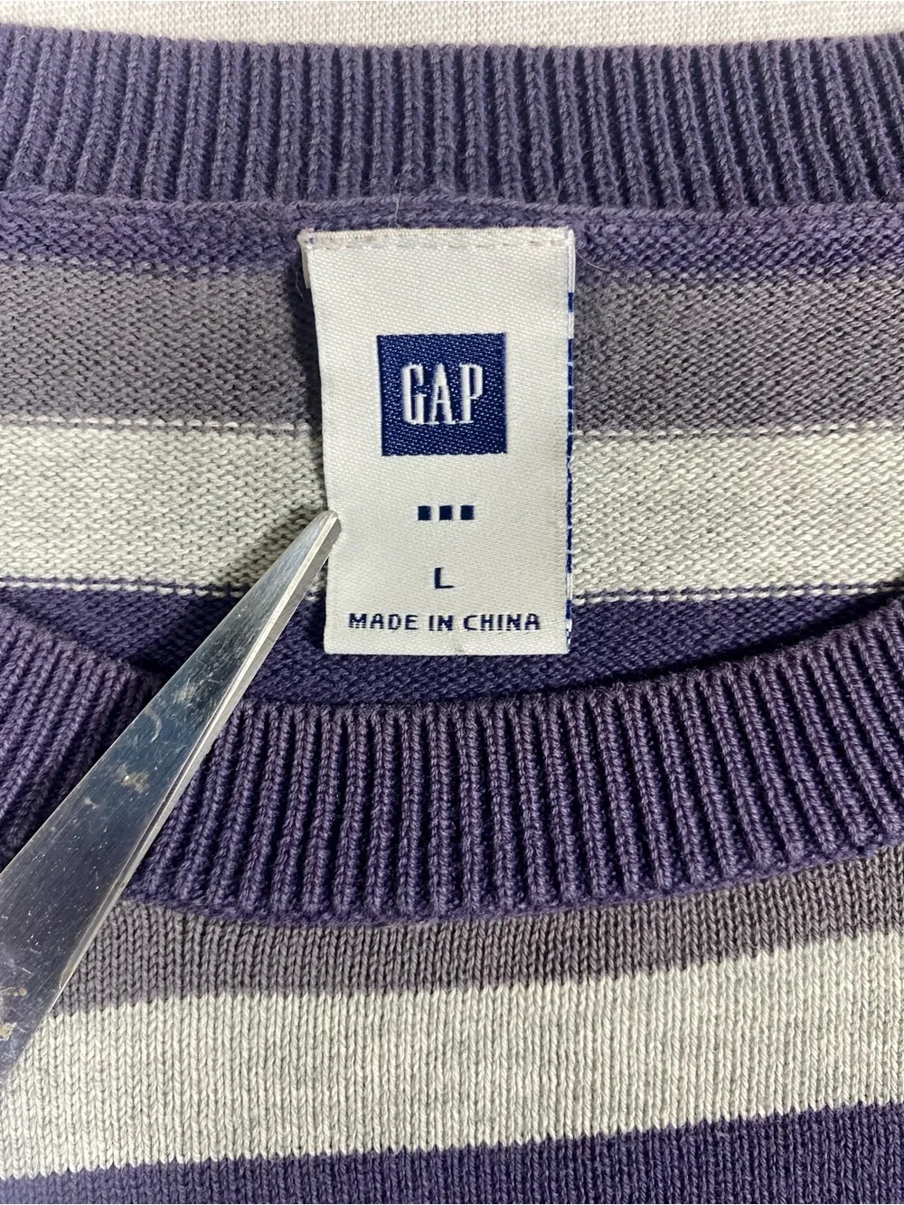 VTG GAP Men's L Purple and Gray Striped Crewneck Sweater